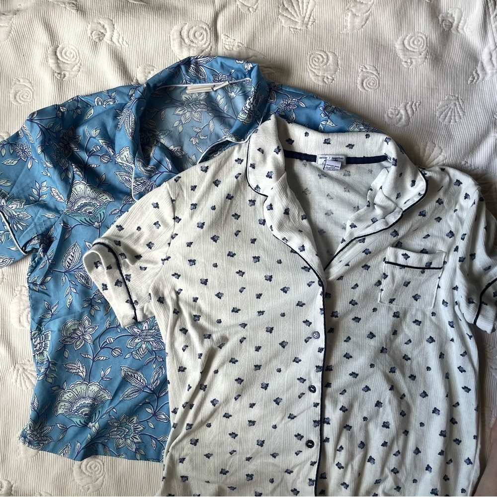 Set of 2 floral pajama sets